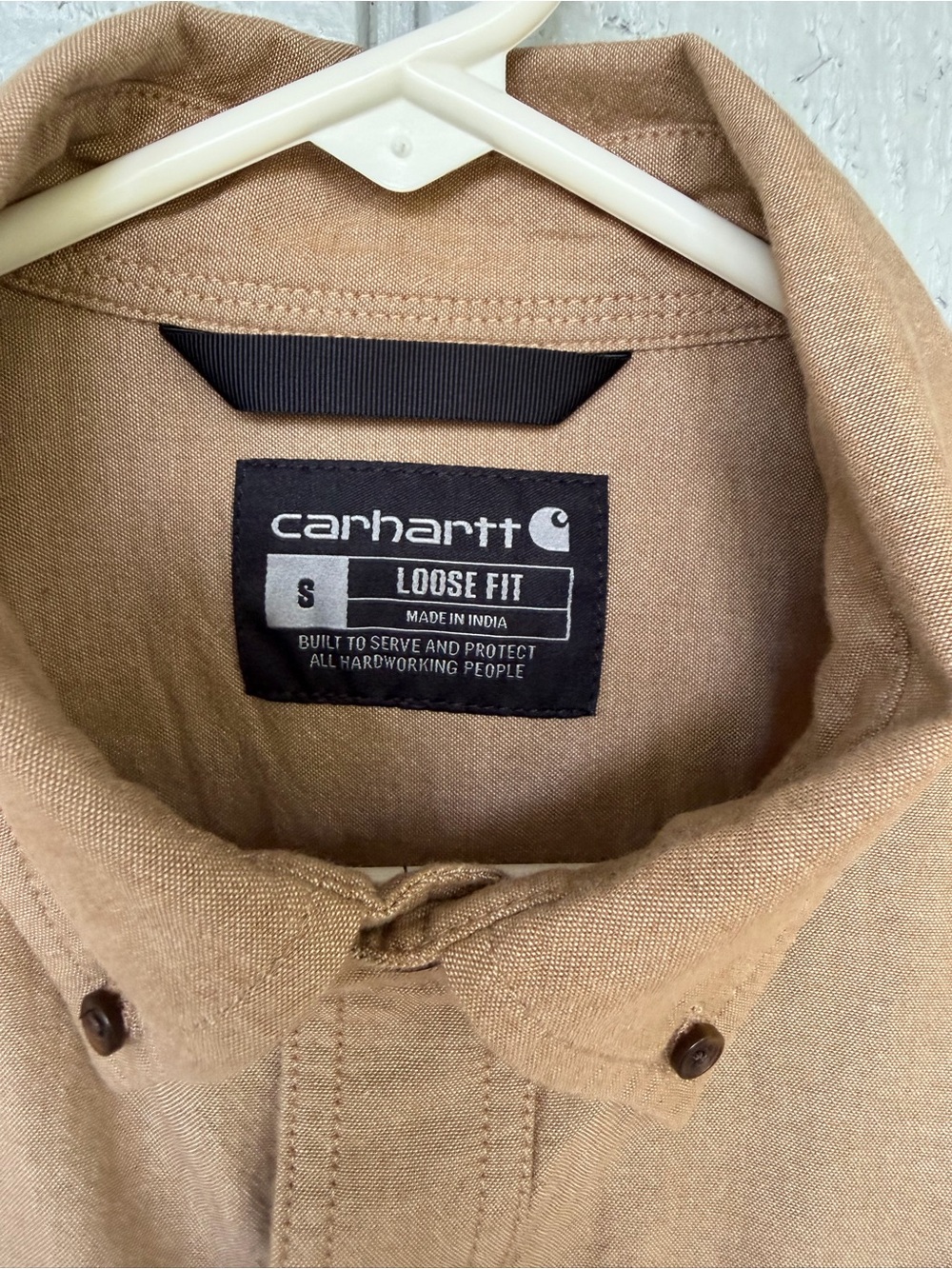 Sz S Carhartt Mens Button-Down Shirt in dark Tan chambray.. like new condition - Picture 3 of 13